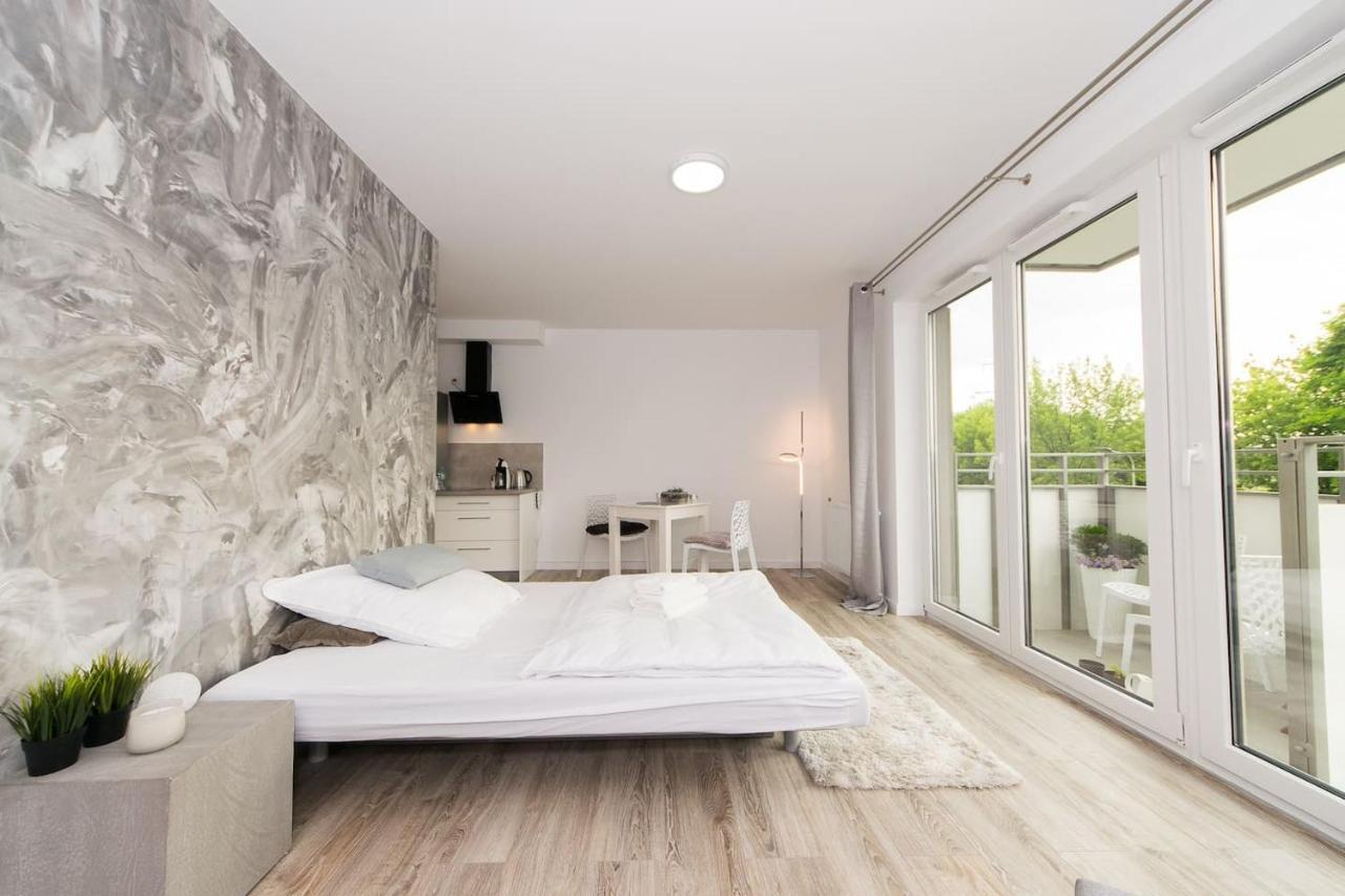 Cosy Studio With Private Garage P4You Pl Apartment Красков Екстериор снимка