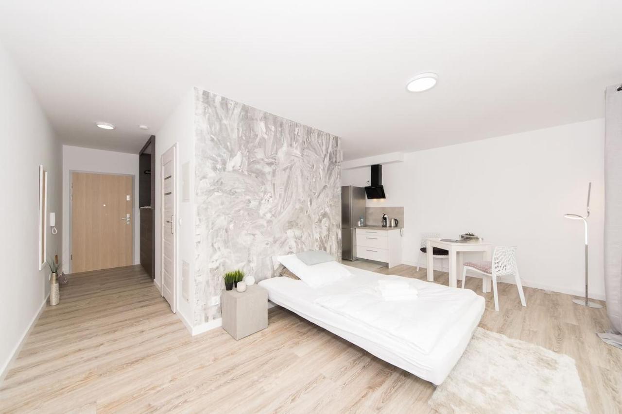 Cosy Studio With Private Garage P4You Pl Apartment Красков Екстериор снимка