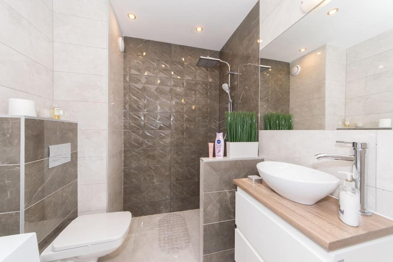 Cosy Studio With Private Garage P4You Pl Apartment Красков Екстериор снимка